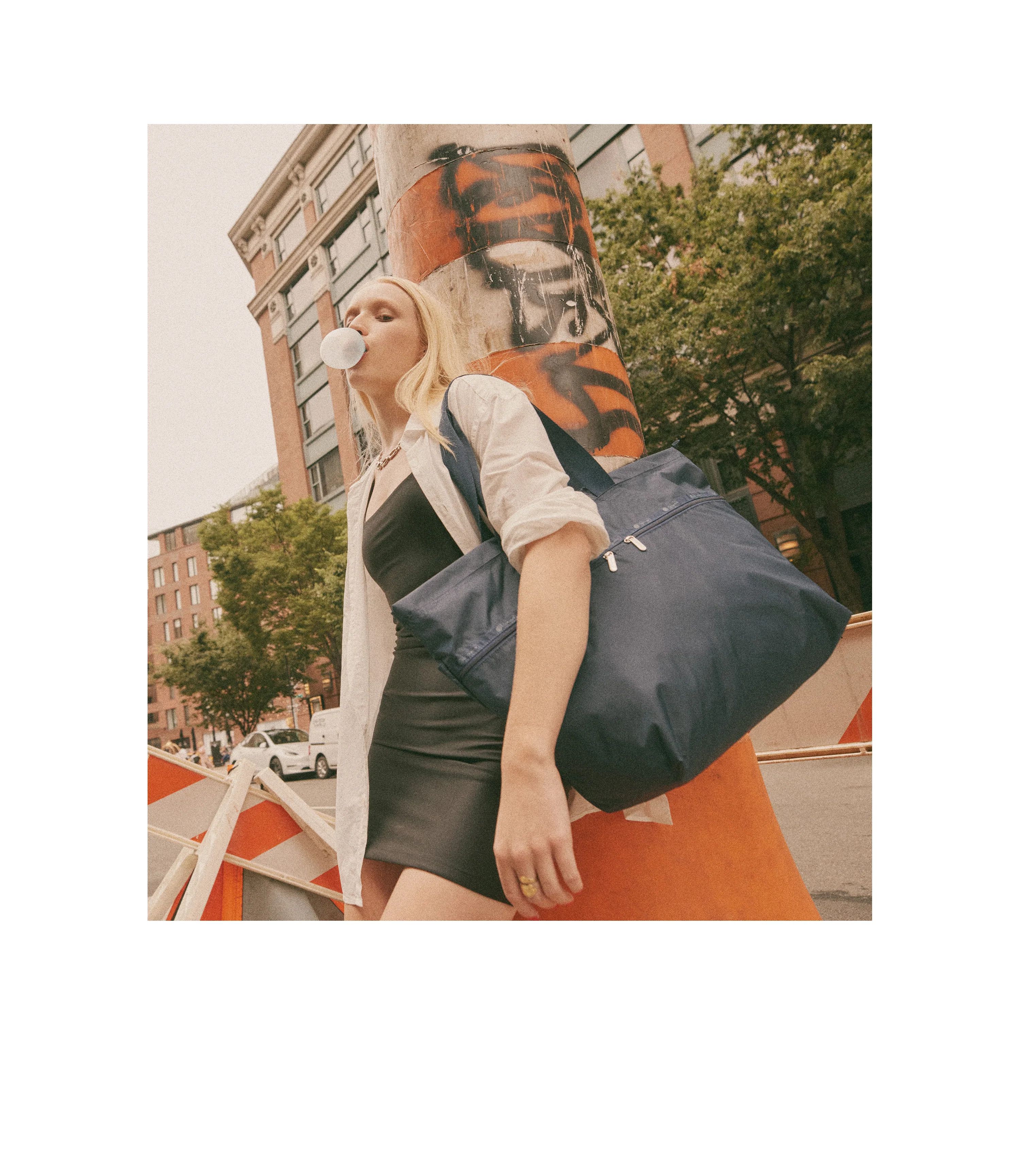 Carlin Zip Top Tote Bag - Image 2
