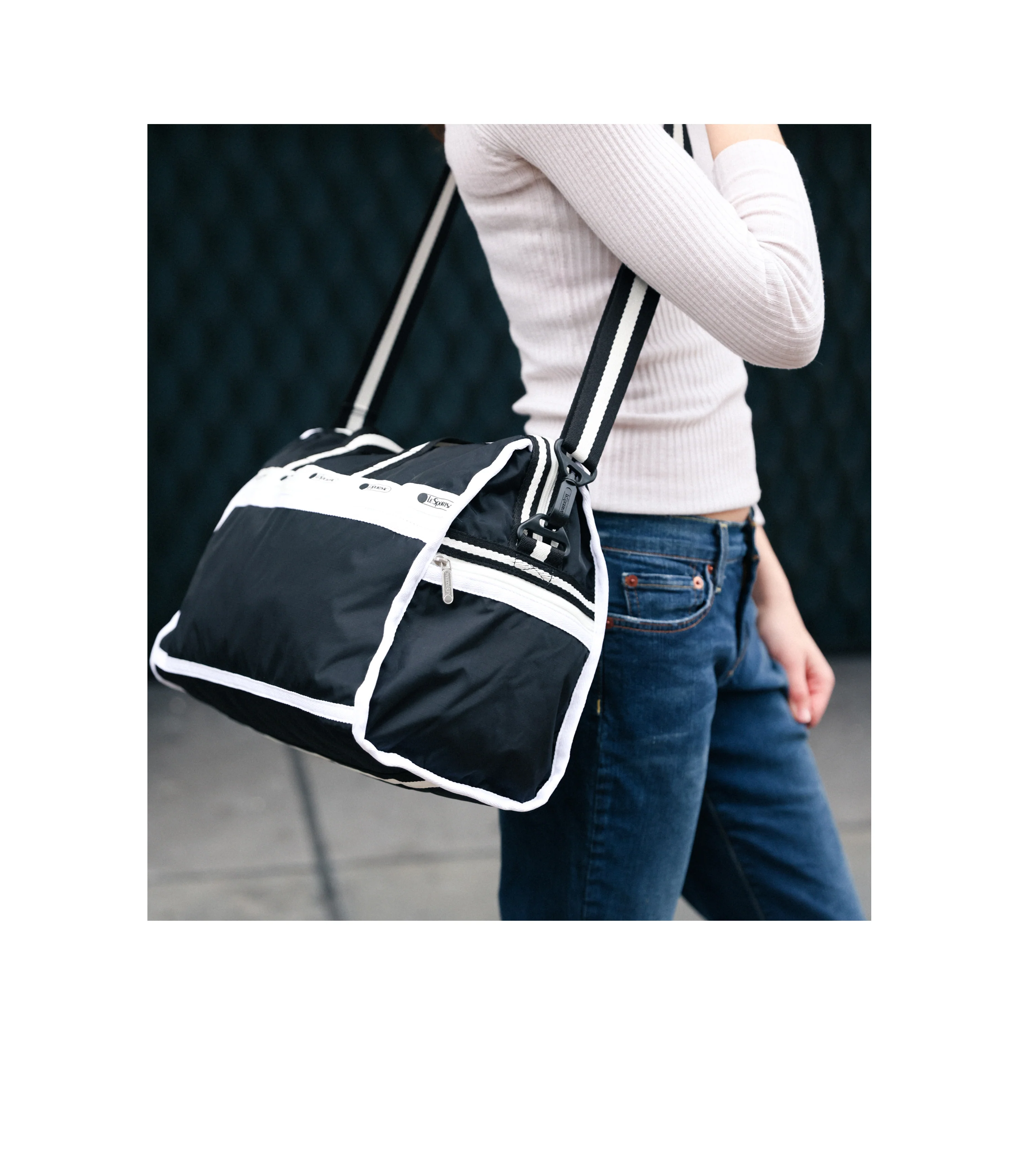Deluxe Medium Weekender - Image 7