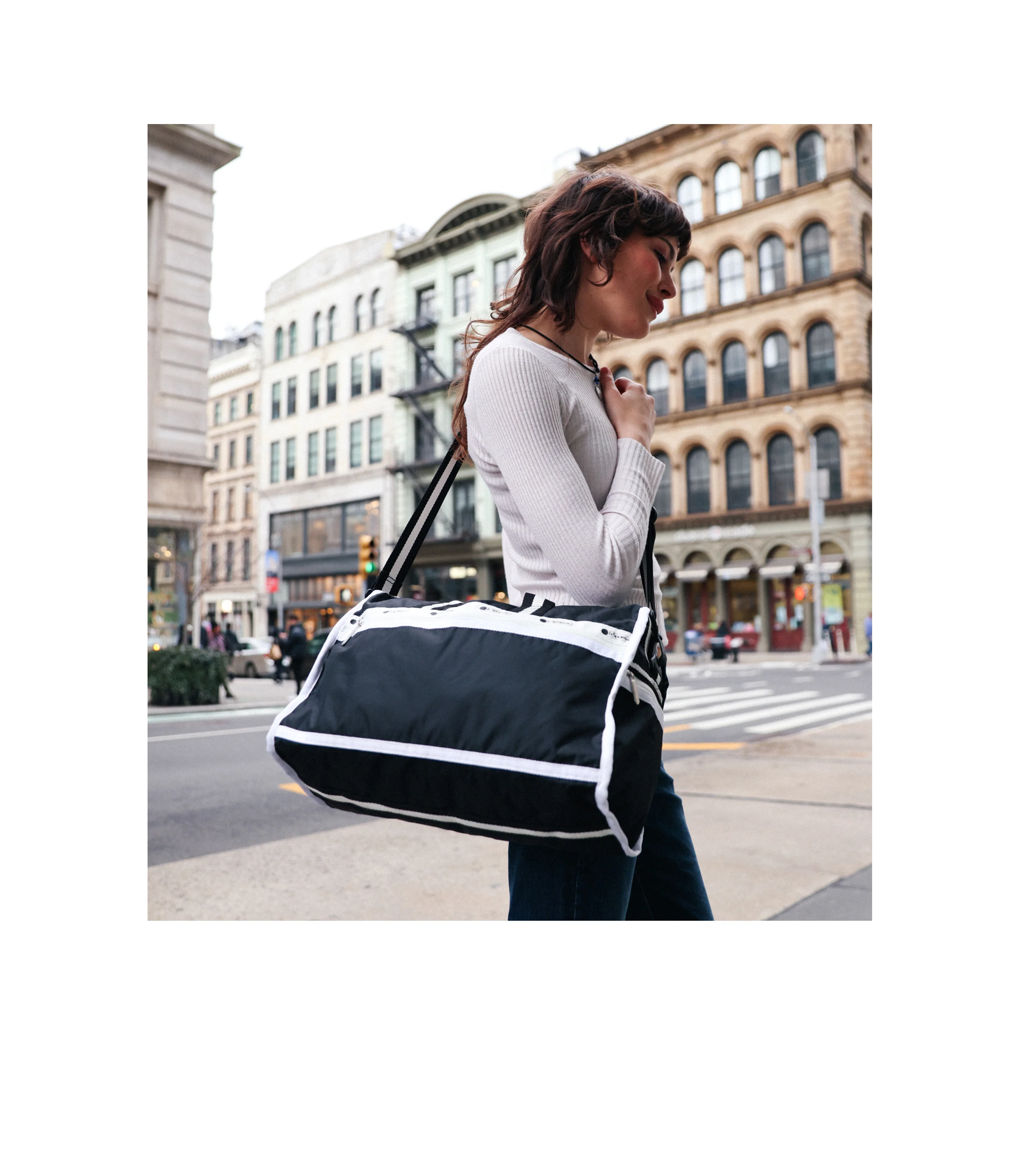 Deluxe Medium Weekender - Image 9